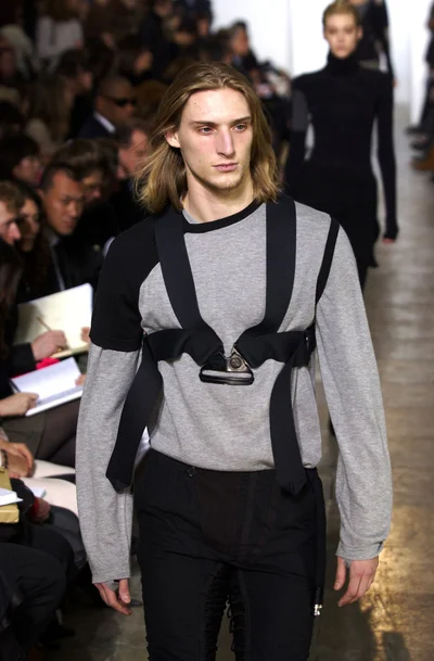 Look 32
